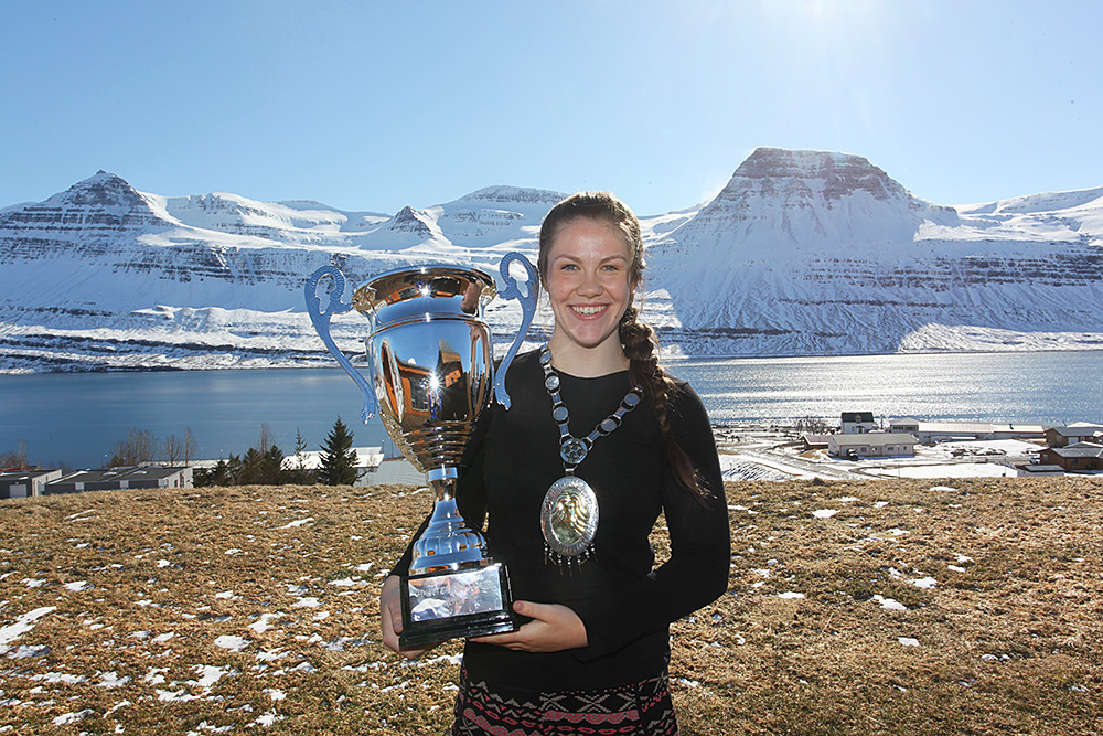 eva dogg johannsdottir april15